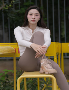 《大尺度做爰床戏呻吟长小说》