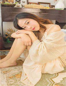 《性感小阿姨》